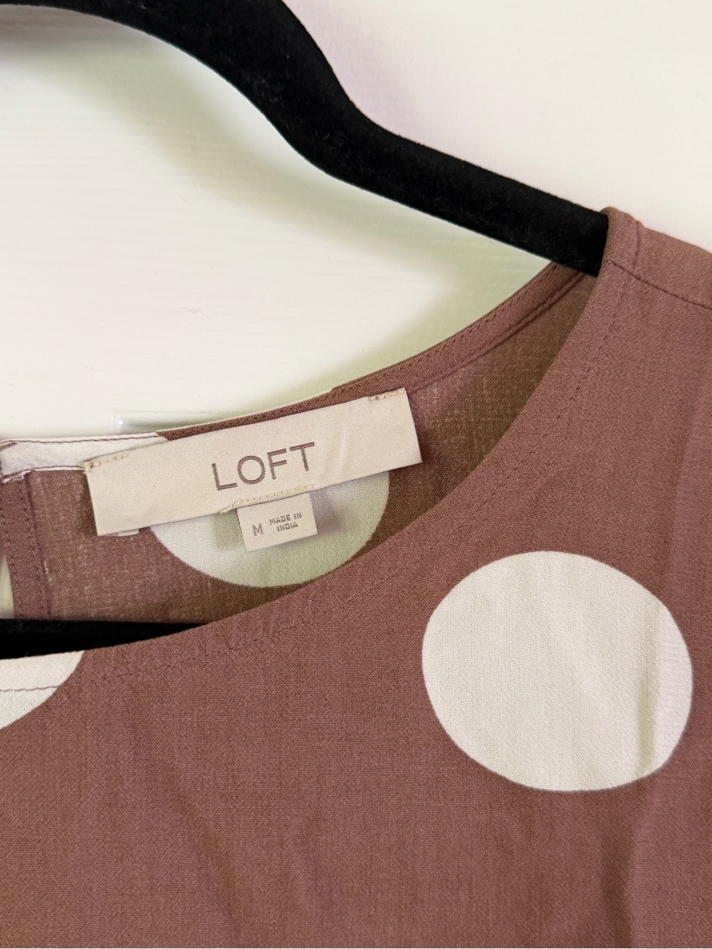 LOFT Women’s Polka Dot Banded Hem Flutter Sleeve Top Brown White Size Medium - Picture 4 of 10